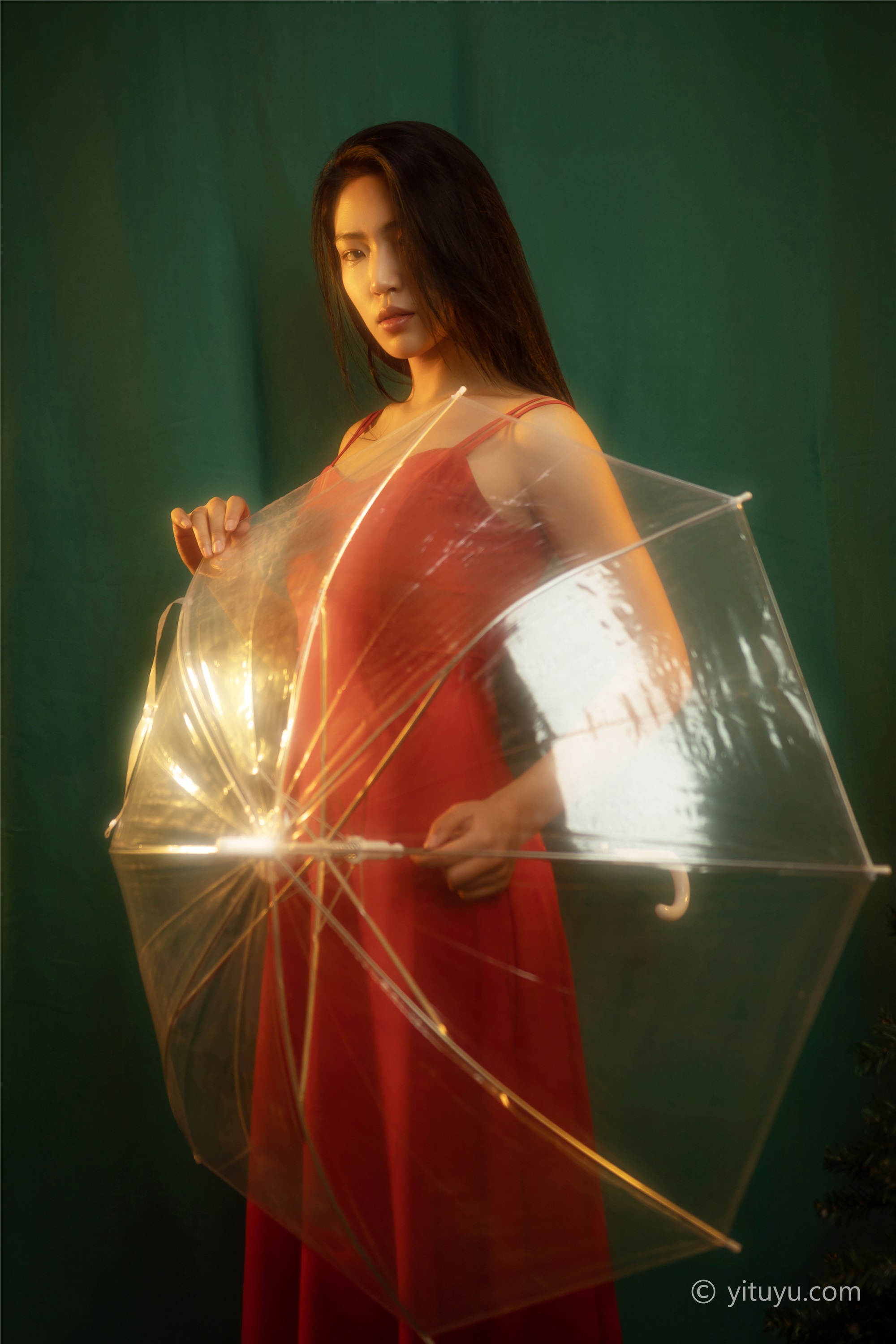 YITUYU艺图语  2021.05.24 红装 娇娇